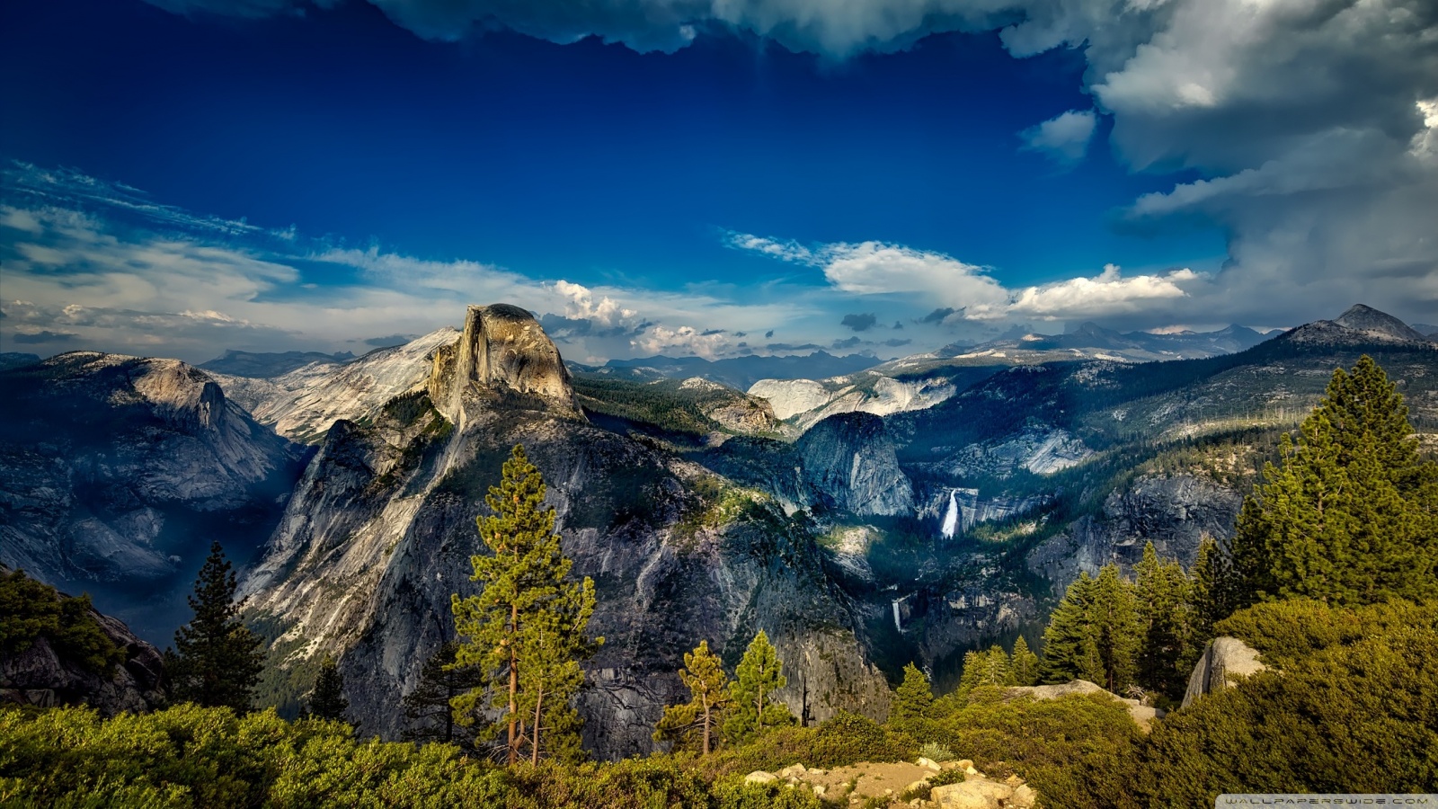 beautiful_mountain_landscape_3-wallpaper-1600x900.jpg